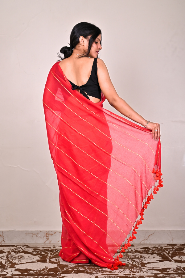 Laal mul cotton saree with zari work