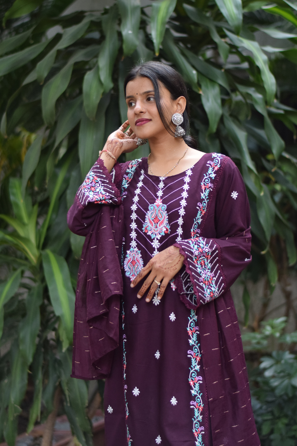 Kurta set under 3999 | kurta set online | kurta set with embroidery work