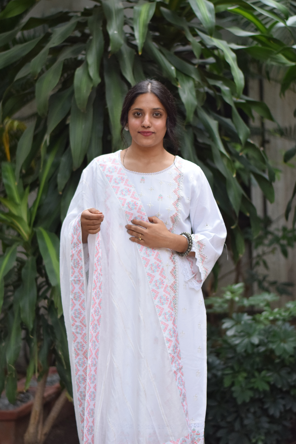 Best Pakistani kurta set with dupatta online | kurta set for office | kurta set online