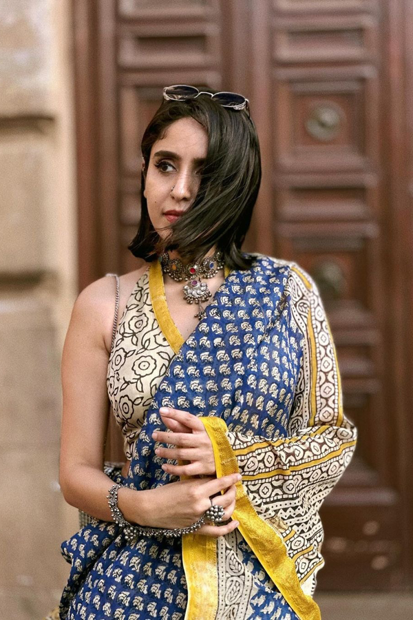 Sona Pure Hand-block Printed Maheshwari Silk Saree