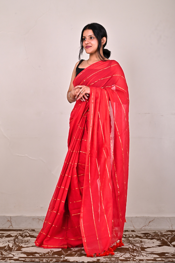 Laal mul cotton saree with zari work